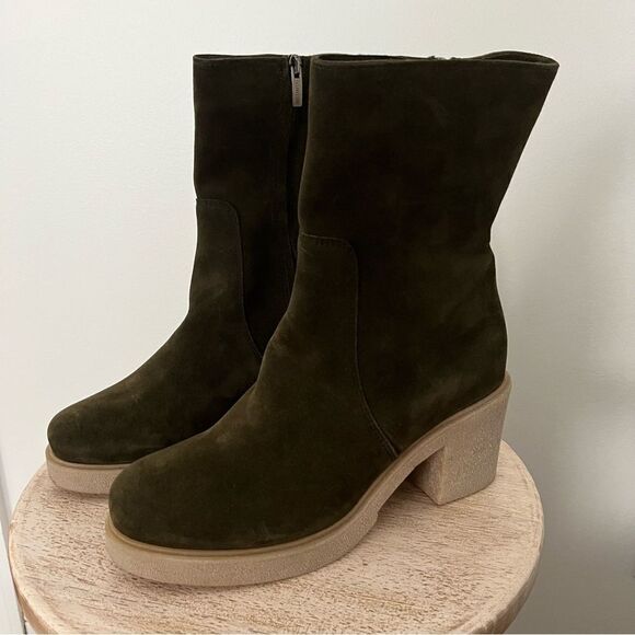 La Canadienne Zeb Suede Bootie in Dark Green Size 10 NWOB - Picture 2 of 13
